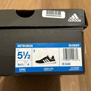 Adidas Retrorun - Trendy size 5.5 US, black and white women’s running